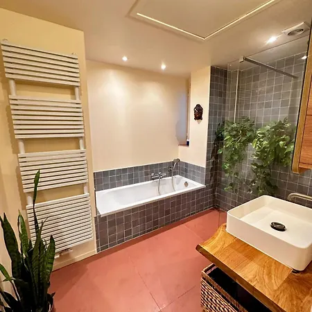 Charming 2-bedroom With Big Balcony Apartment