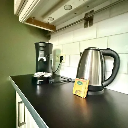 3 Min To The Grand-place - 5 Min To Manneken Pis & Sleeps 6 People Apartment