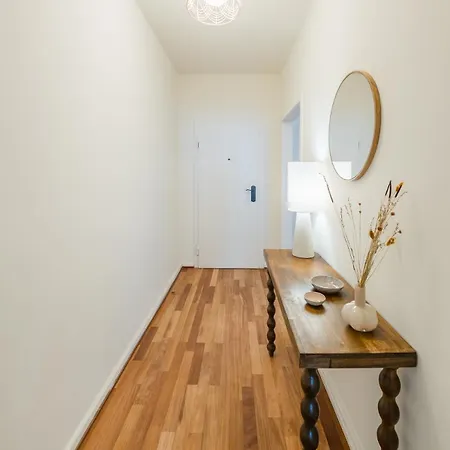 Your Wellness Sanctuary - Private Sauna And Gym Lägenhet *
