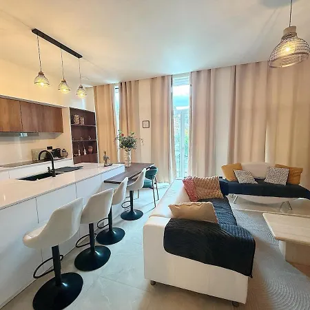 Bright & Stylish 2br Quiet Terrace Apartment Brussels