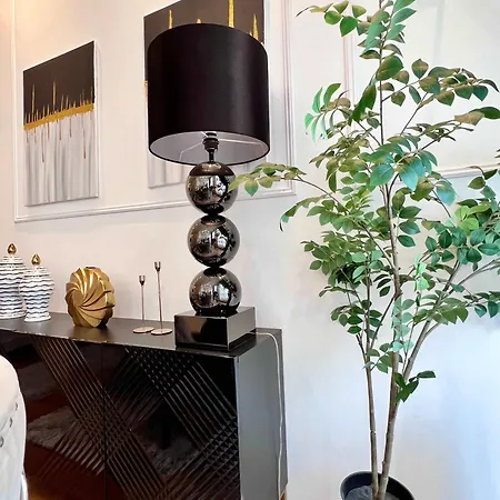 Family & Cosy For Up To 9 Guests Near Midi Station Brussels