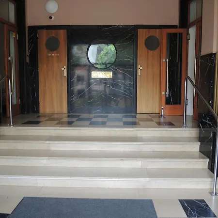 Solbosh Apartment