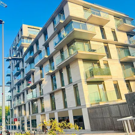 Lägenhet Family-appartement-brussels-tours Et Taxis Bryssel