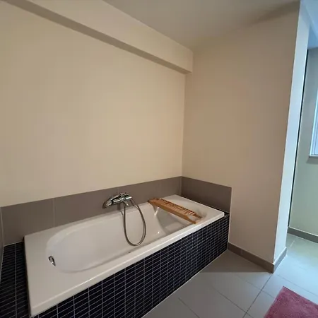 2chambres En Plein Centre De Lägenhet