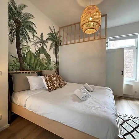 Stylish In Chatelain - Parking & Comfort