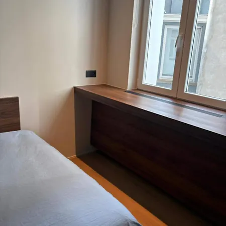 Tenbosch Elegance - Park View Near Avenue Louise Brussels