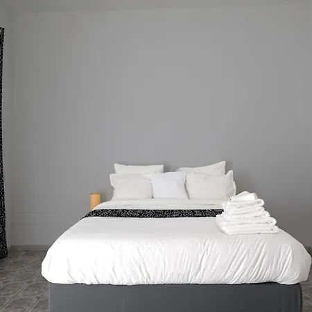 Cozy, Bright 2-bedroom Duplex In Brussels-laeken Lägenhet *