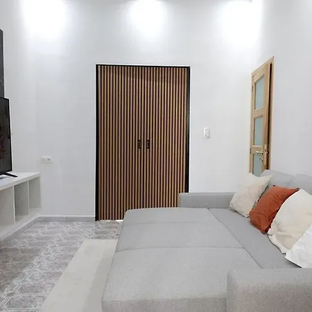 Cozy, Bright 2-bedroom Duplex In Brussels-laeken Bryssel