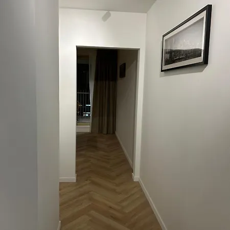 Family-appartement-brussels-tours Et Taxis Bryssel