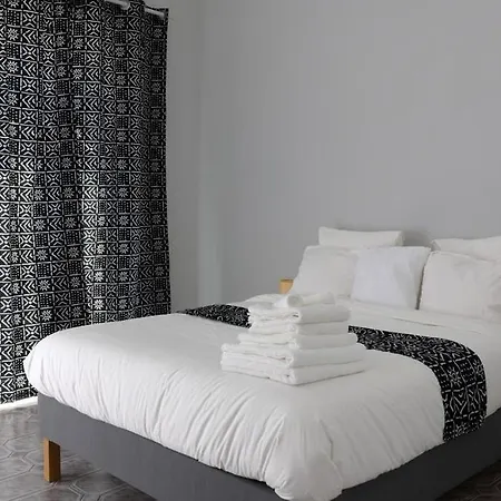 Lägenhet Cozy, Bright 2-bedroom Duplex In Brussels-laeken Bryssel
