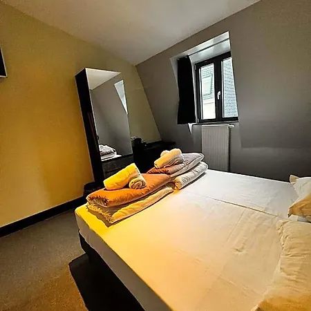 Albergue Brxxl 5 Centre *