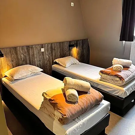 Albergue Brxxl 5 Centre *