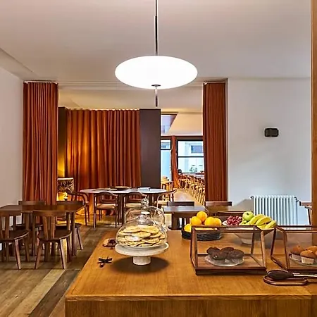 Otel Latroupe Jardin Secret