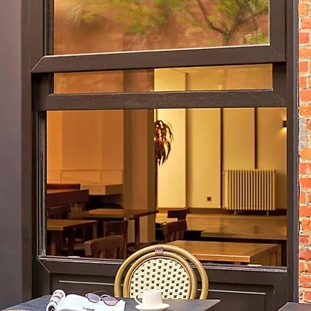 Latroupe Jardin Secret Otel