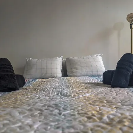 Apartamento Magnifique Au 2ème étage, à Proximité De La Gare Du Midi!