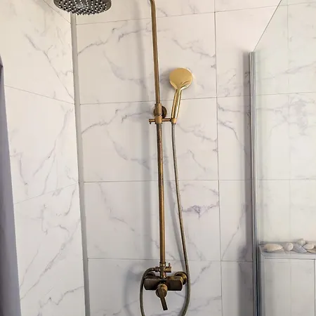 Superbe Au 1er Etage, Proche De La Gare Du Midi 브뤼셀