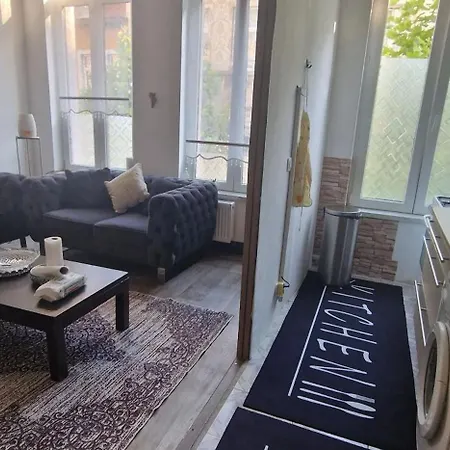 Professionally Designed In Saint-josse-ten-noode *