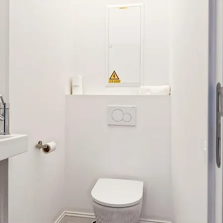 Self Check In 2 Bedroom In ブリュッセル