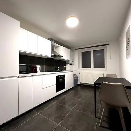 Charming Uccle - 1 Bedroom 公寓 *