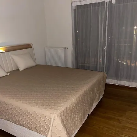 Apartamento Modern & Spacious 76M Apartment 2 Terraces, Free Private Parking, Free Wi-Fi, Near Brussels North Station *