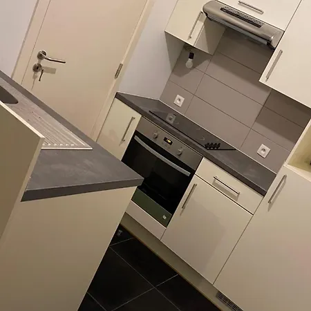 Modern & Spacious 76M Apartment 2 Terraces, Free Private Parking, Free Wi-Fi, Near Brussels North Station Apartment Brussels