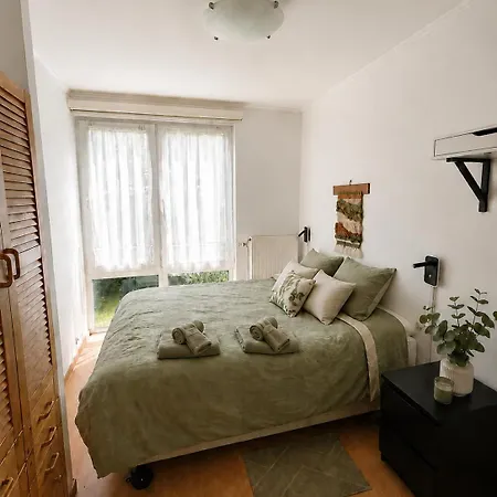 Bruxelles, Maison Calme, 5 Min Du Metro, Parking *