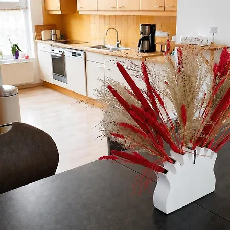 Bruxelles, Maison Calme, 5 Min Du Metro, Parking *