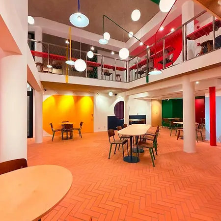 Kroma Hotel 3*