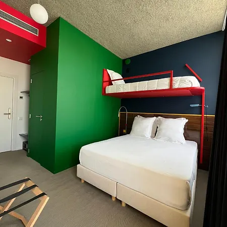 Kroma Hotel 3*
