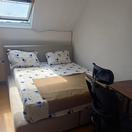 Pansiyon Belle A Jette Brüksel