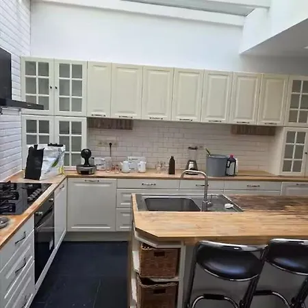 Family House 5br House 3ba Terrace Center Brüksel