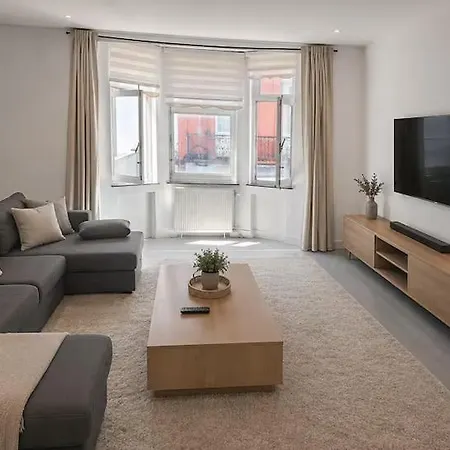 Villa Family House 5br House 3ba Terrace Center Brüksel