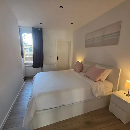 Lily's Flat Apartman *