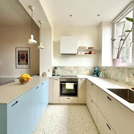 2 Bedrooms - Baby Crib & Furnished Terrace In Lovely * Brussels