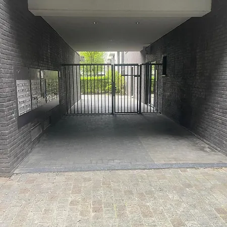 Modern & Spacious 76M Apartment 2 Terraces, Free Private Parking, Free Wi-Fi, Near Brussels North Station Apartment *