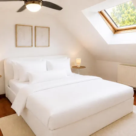 Apartment Enjoy Louise-sablon