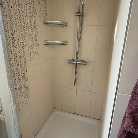 Promo! ! ! Lovely 2-bedroom In Ixelles *