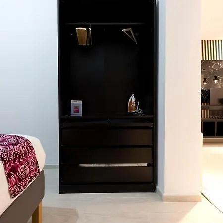 Cozy, Bright 2-bedroom Duplex In Brussels-laeken Bruxelles