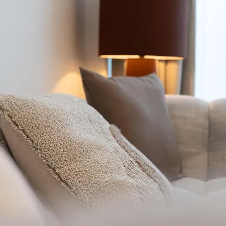 Daire Modern Cocoon Gare Du Midi Bro14400