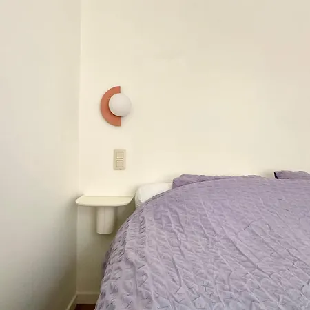 2 Bedrooms - Baby Crib & Furnished Terrace In Lovely * Brussels