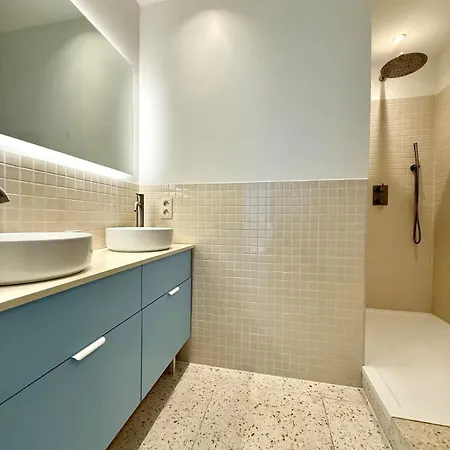 2 Bedrooms - Baby Crib & Furnished Terrace In Lovely