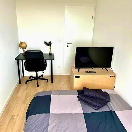 Lovely And Cosy Elegant Near Atomium, Ideal For Families Daire *
