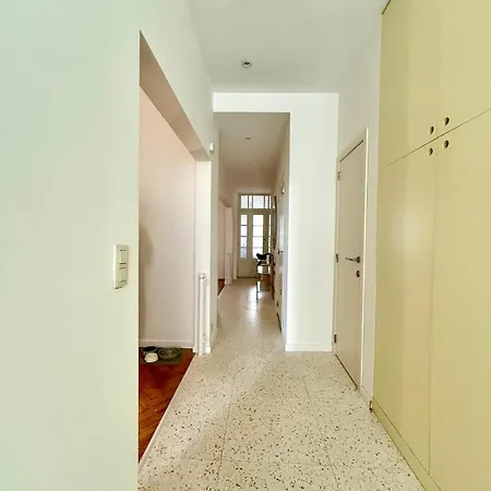 Apartman 2 Bedrooms - Baby Crib & Furnished Terrace In Lovely Brüsszel