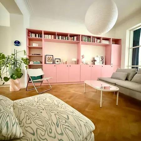 2 Bedrooms - Baby Crib & Furnished Terrace In Lovely Apartman *