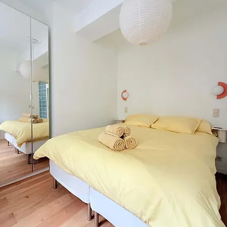 2 Bedrooms - Baby Crib & Furnished Terrace In Lovely * Brussels