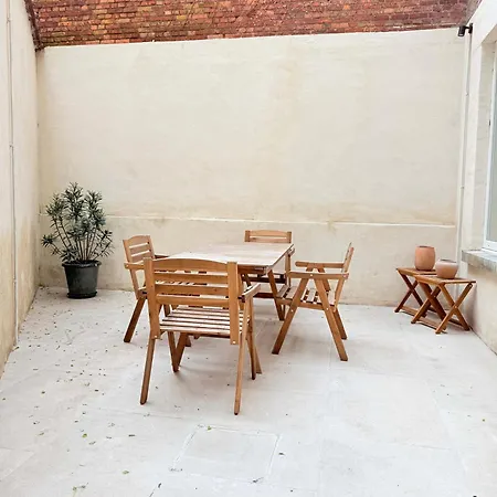 Apartman 2 Bedrooms - Baby Crib & Furnished Terrace In Lovely Brüsszel