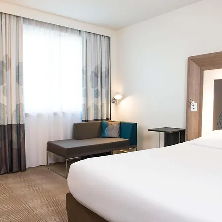 Novotel Centre Hotel