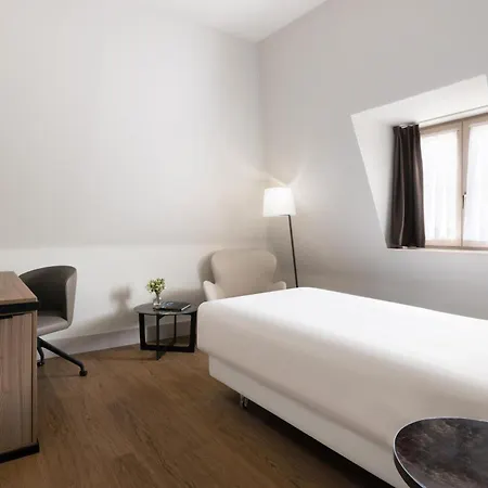 Nh Carrefour De L'europe Szálloda 4*
