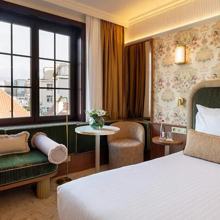 Warwick Grand-place 4*