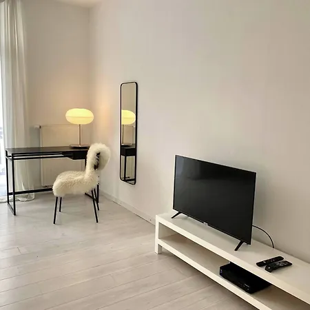 Apartment Wit Ii, Near Metro, Train N7670 Brüssel